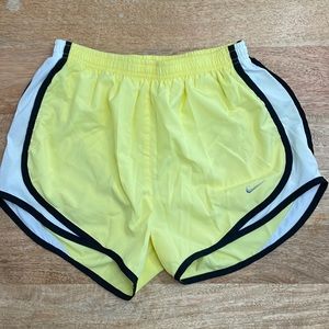 Nike tempo shorts women
